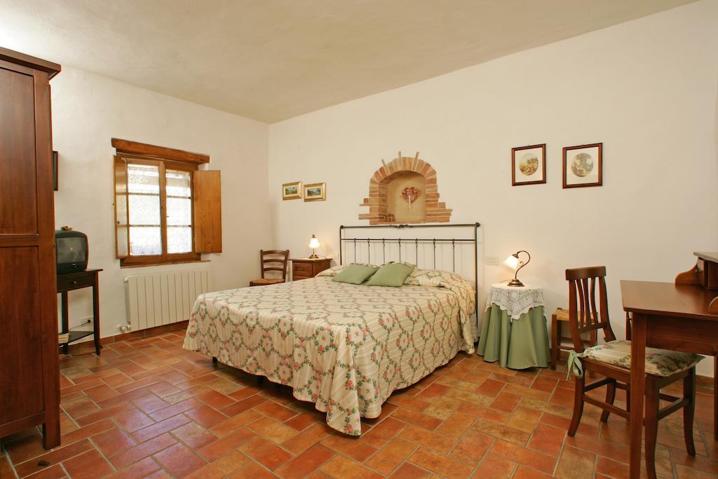 Podere Il Pero Siena Szoba fotó